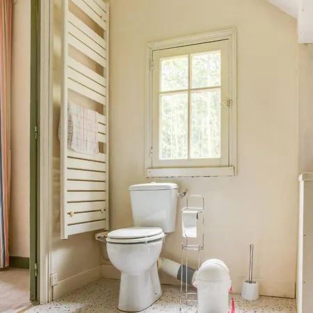 Elegant Normandy Escape, Cleaning Included *